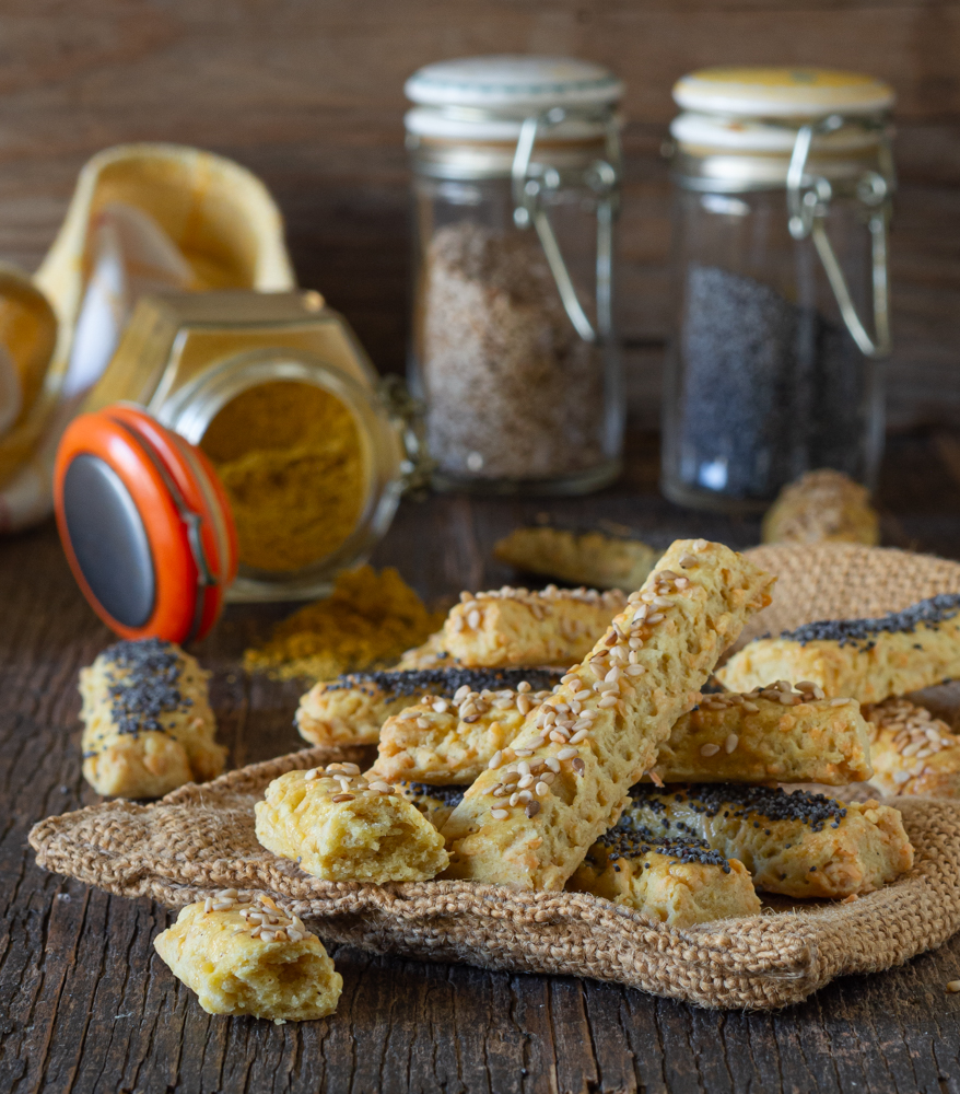 Cheese and Curry Sticks, perfect for the aperitif