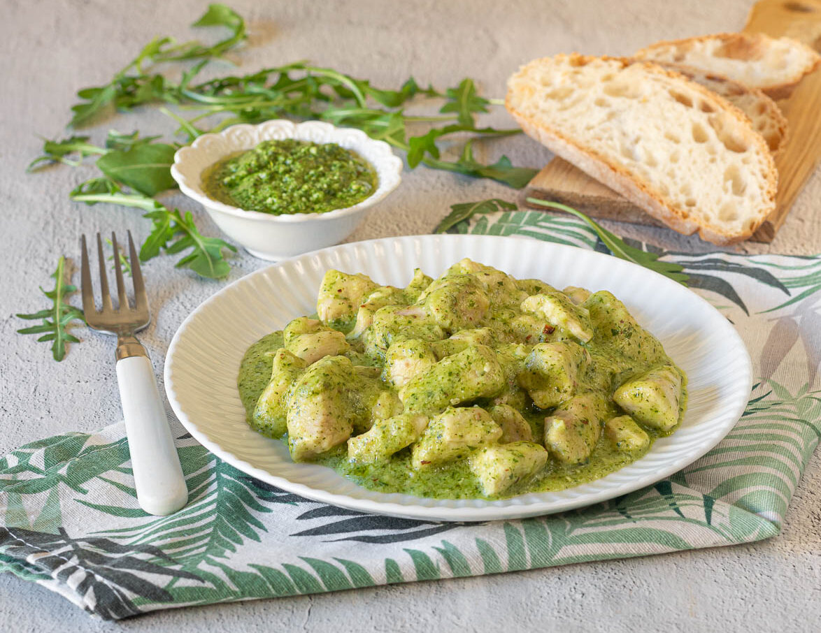 Chicken Bites with Arugula Pesto