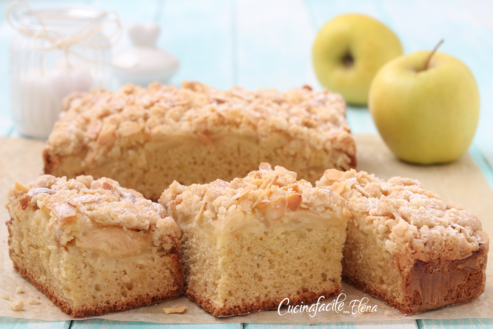 Crunchy Apple Cake