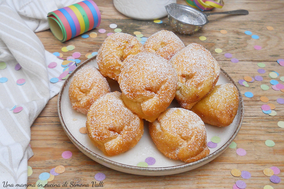 Fried Sweet Tortelli with Cream