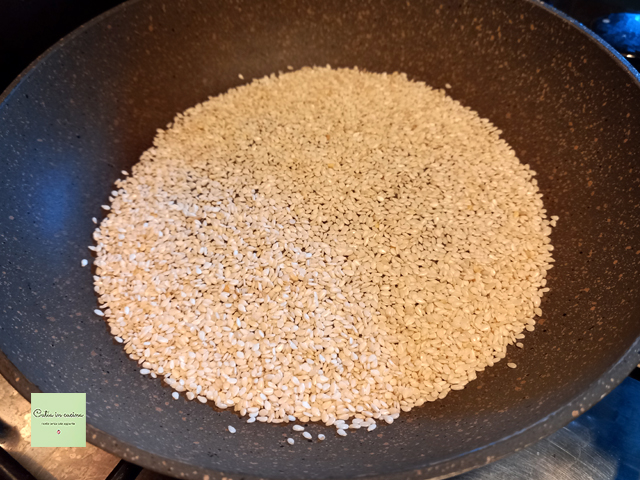 sesame to be toasted