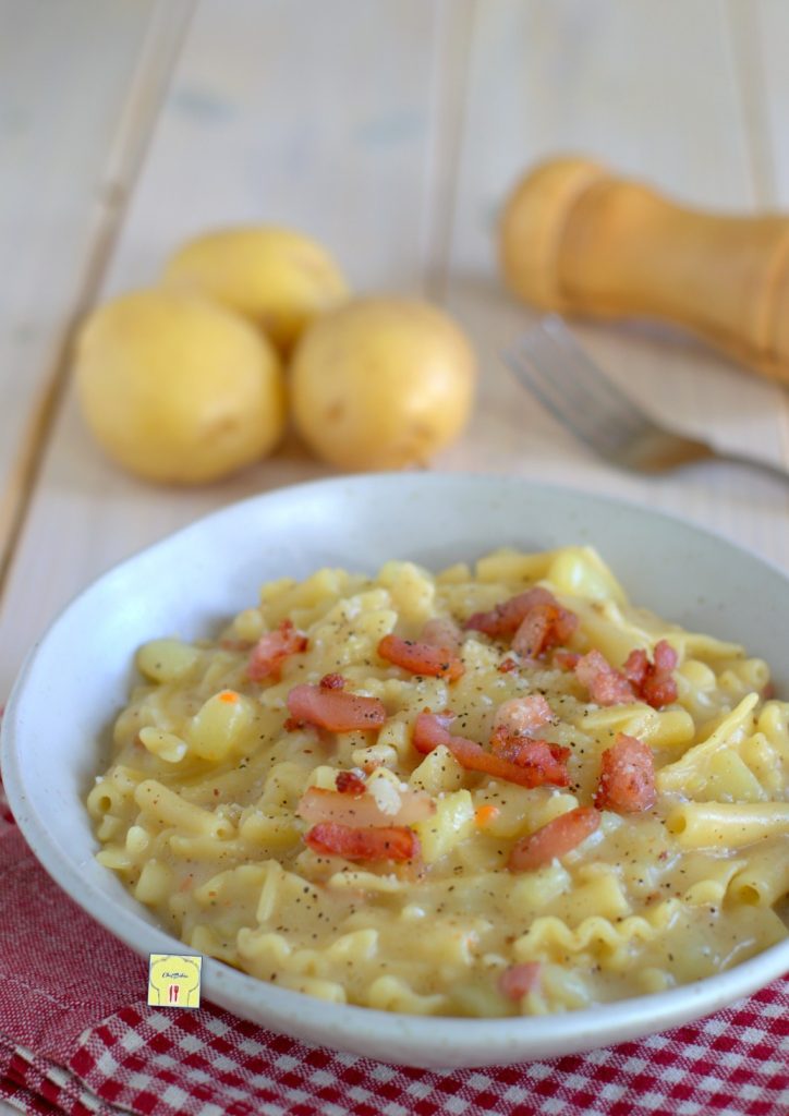 pasta and potatoes with cheese and pepper gp