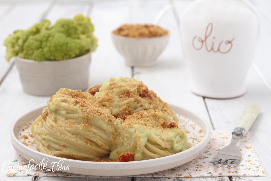 Pasta with Garlic, Oil, and Cauliflower Sicilian Style