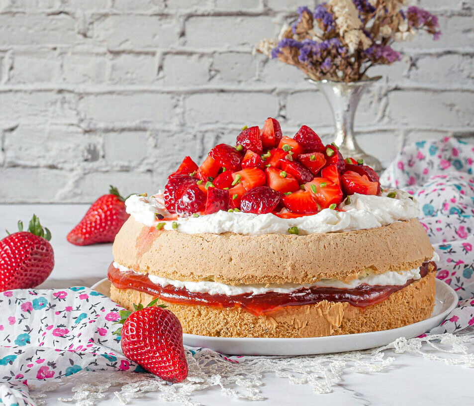 Pistachio Cake with Strawberries and Cream