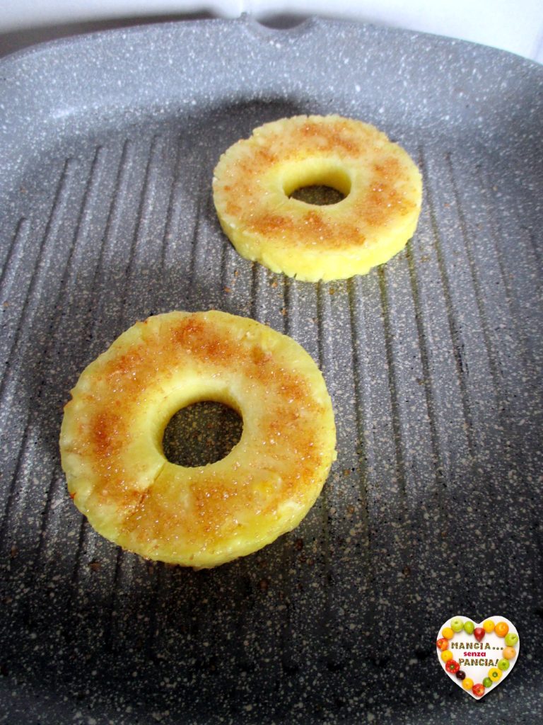 Grilled Pineapple with Yogurt Cream, Mangia senza Pancia