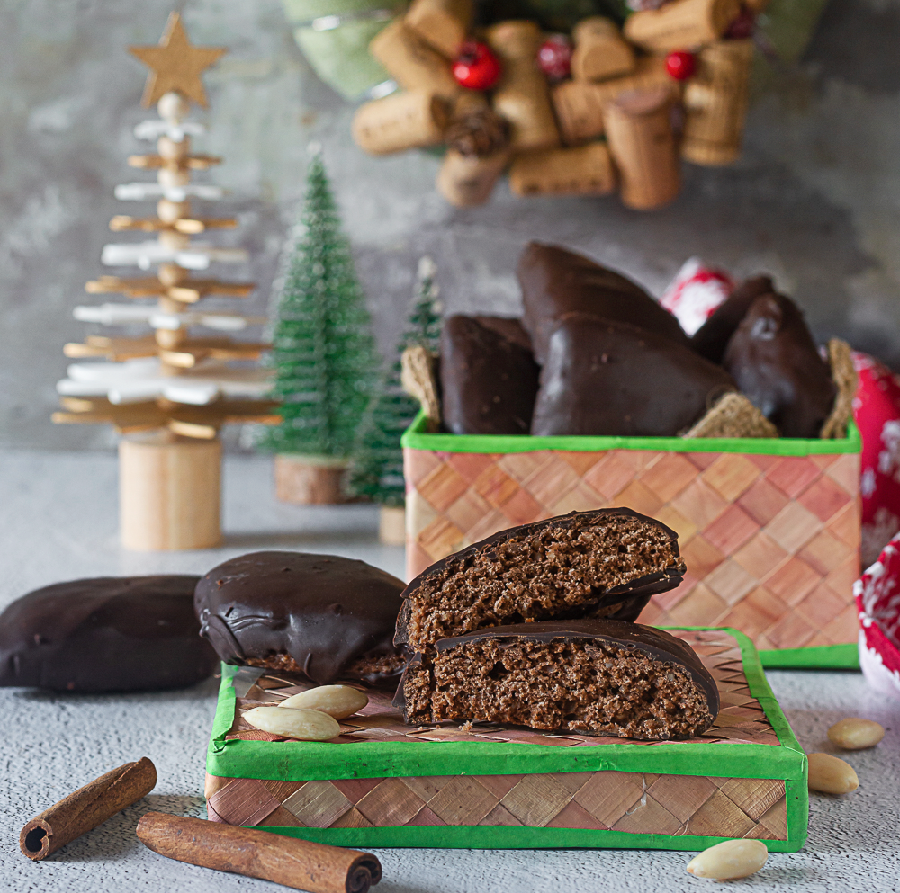 Soft Neapolitan Mostaccioli