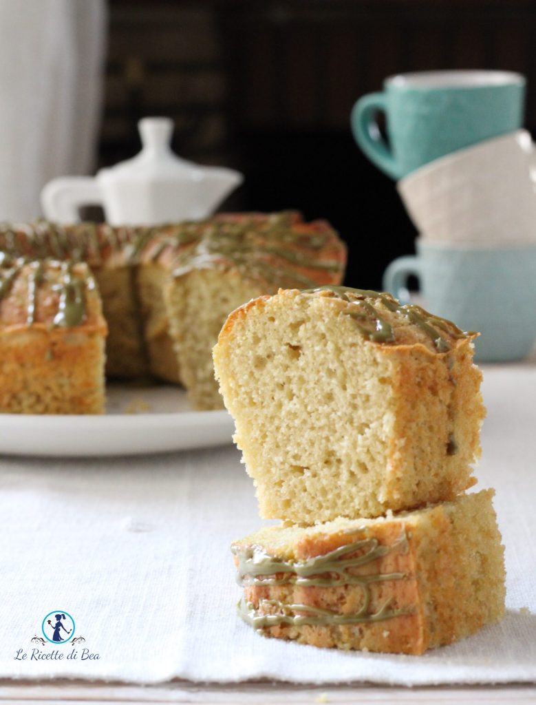 bundt cake with pistachio yogurt