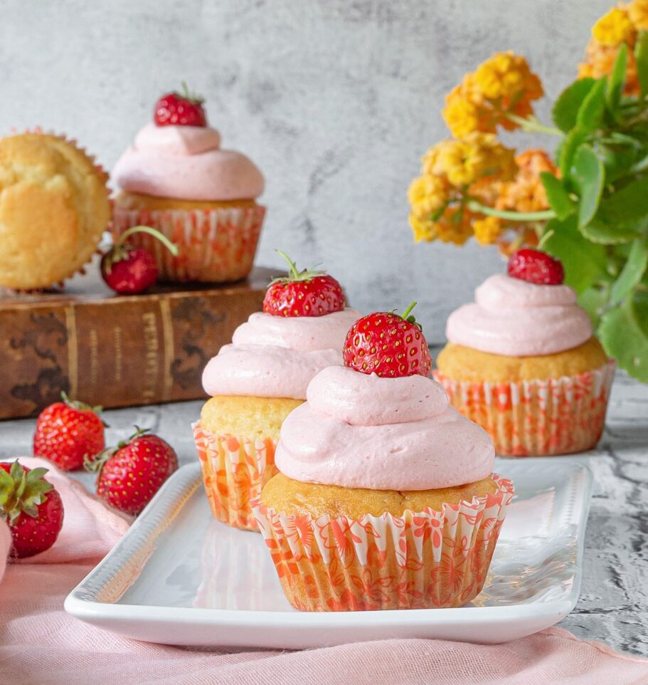 Lemon, White Chocolate and Strawberry Cupcakes