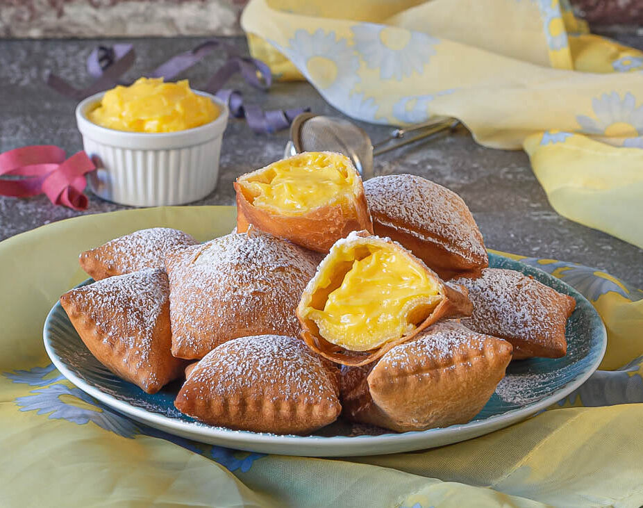 Sweet Ravioli with Custard