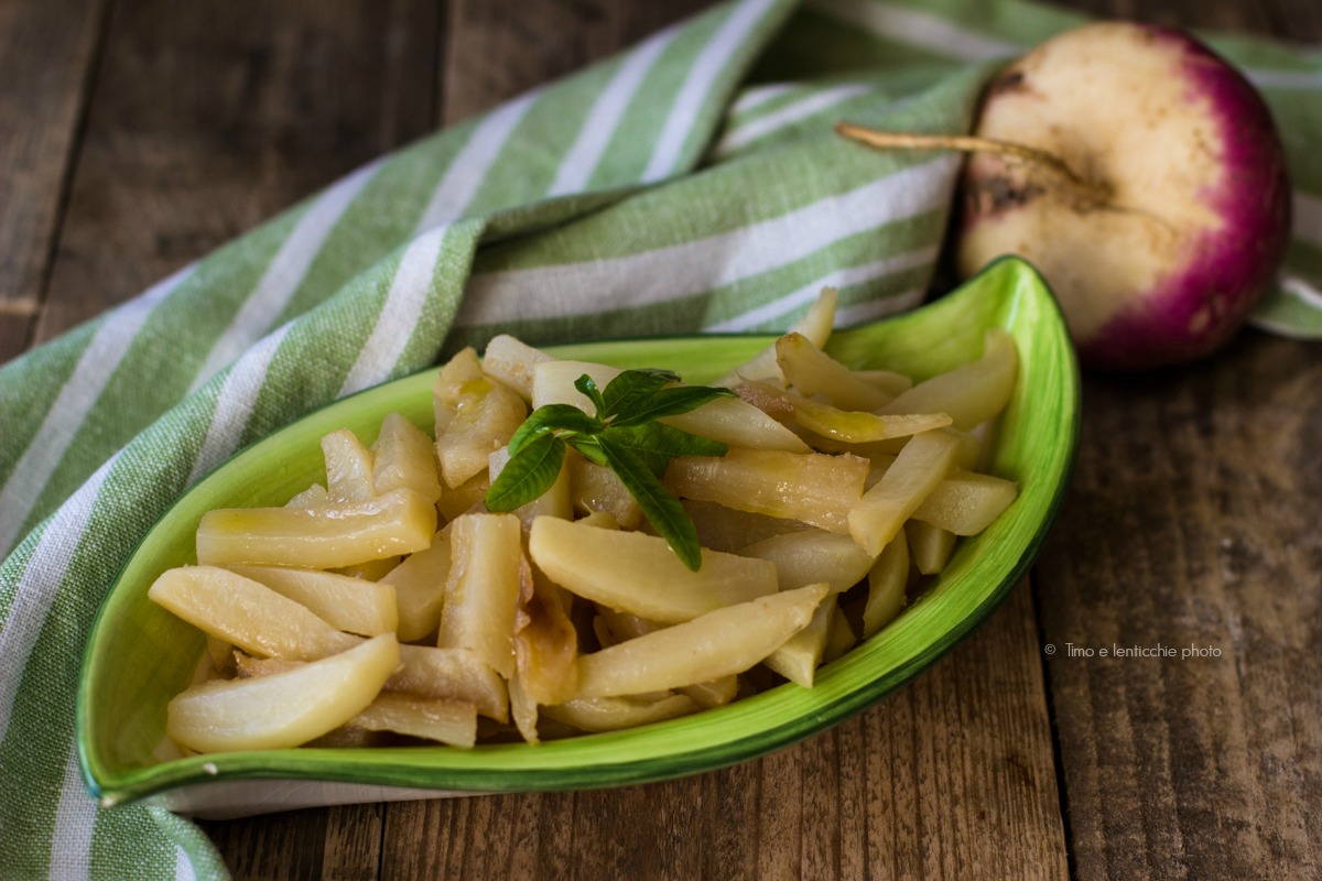 Pan-fried Turnips or Rave in Tecia Venetian Recipe