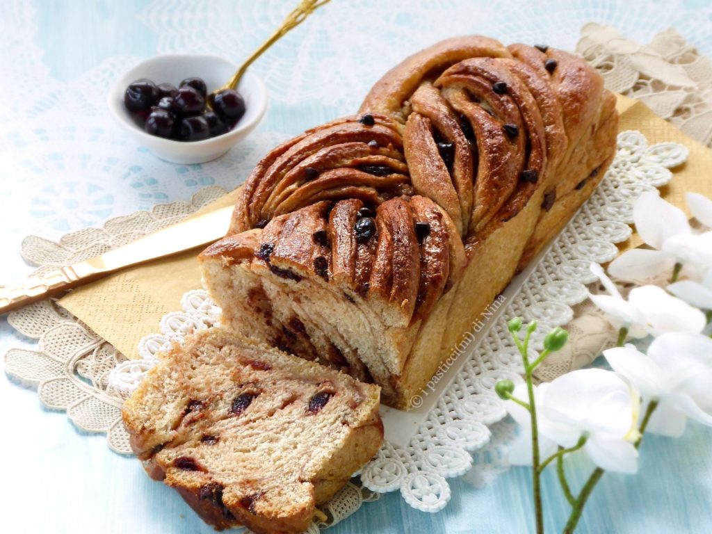Easter babka with chocolate and sour cherries recipe i pasticcini di Nina