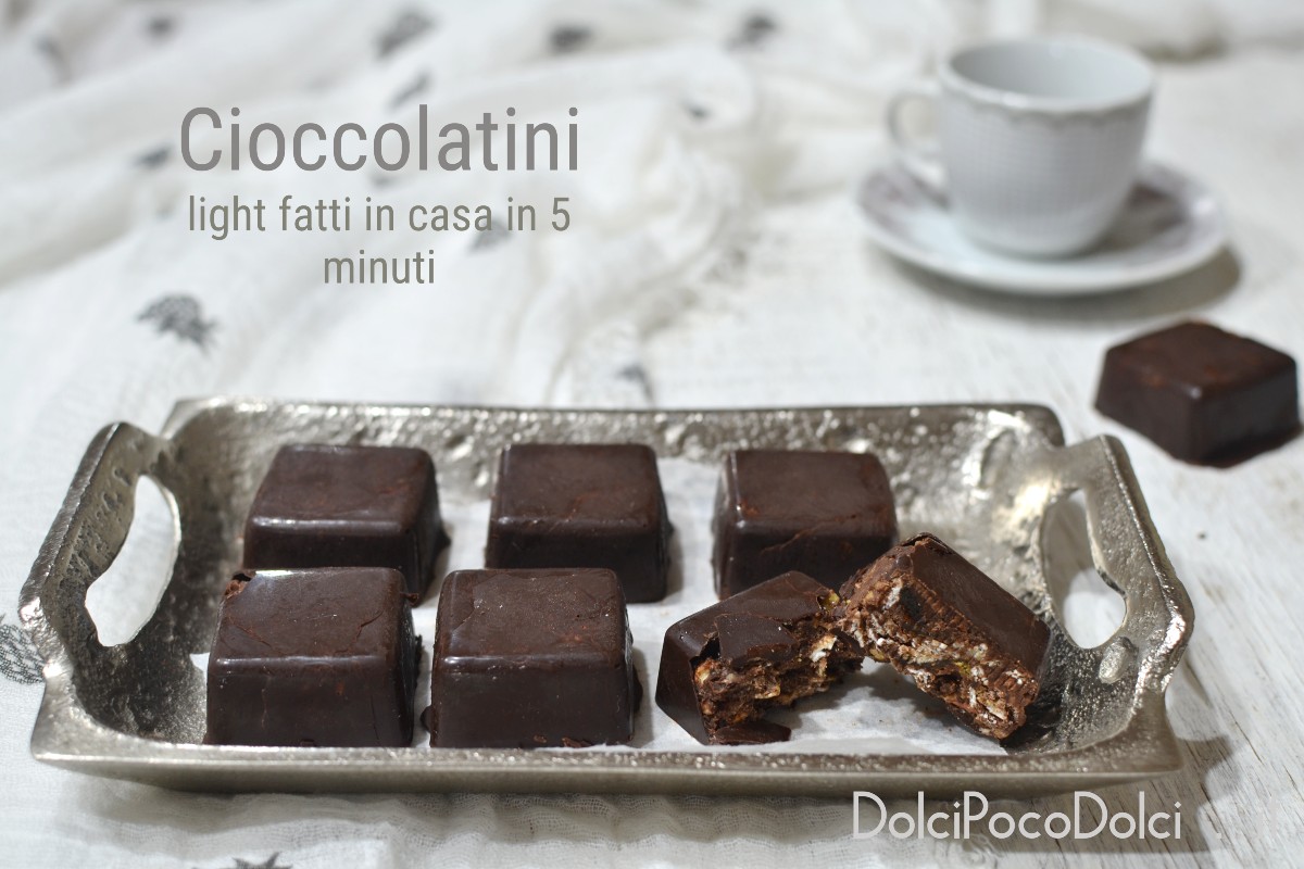 Delicious Chocolate Bites with Muesli, Honey and Sugar-Free Chocolate for Dieting