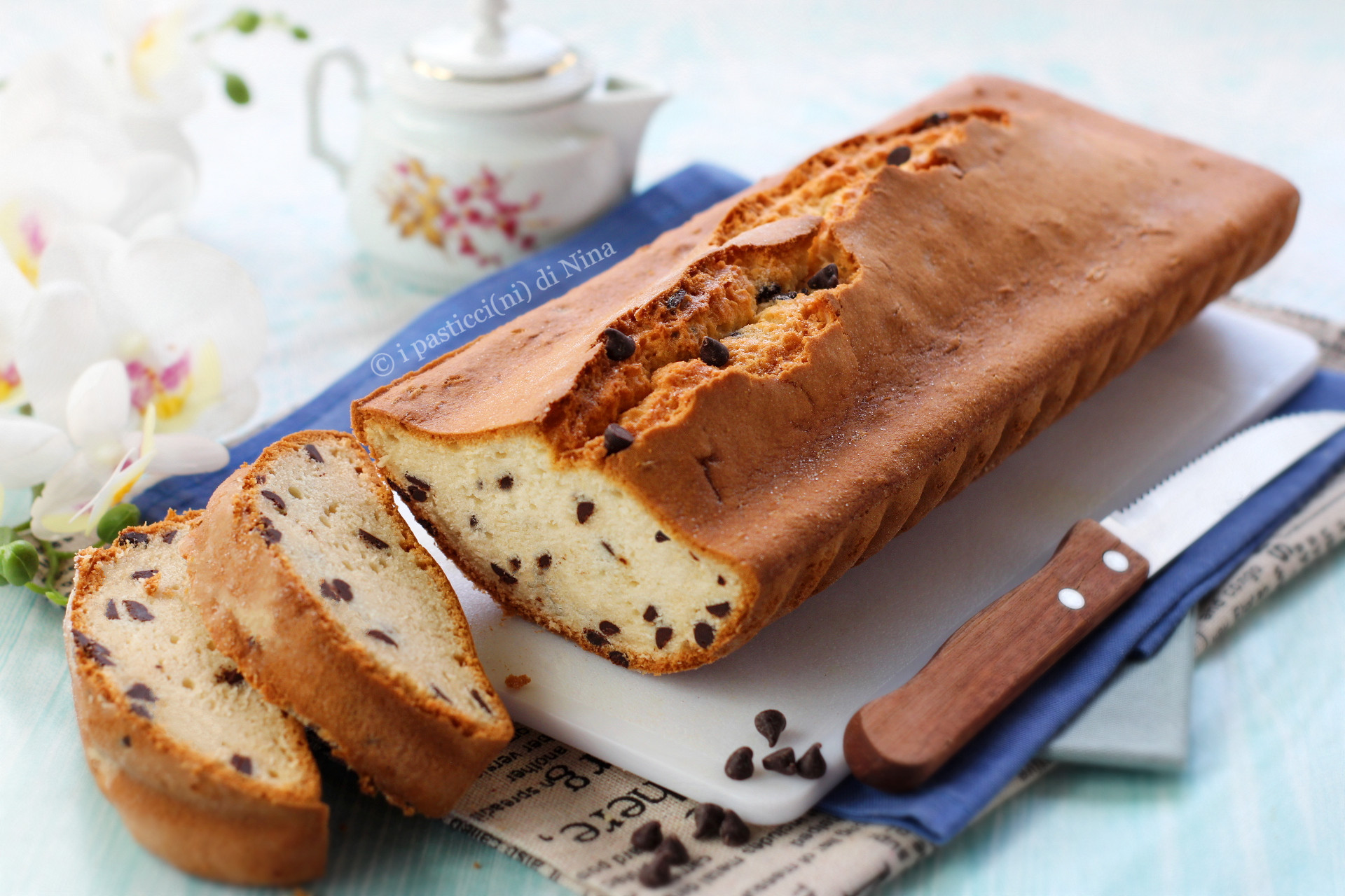 KEFIR PLUMCAKE WITH DARK CHOCOLATE CHIPS