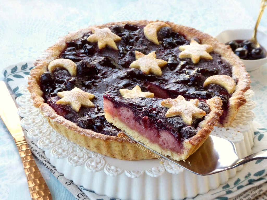 Oil tart with amarena cherries and ladyfingers — distinctive dessert with butter-free shortcrust recipe by I Pasticcini di Nina, homemade blog