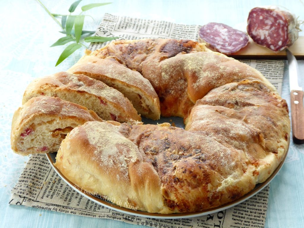 Soft bread ring with ricotta salami and pork cracklings very soft