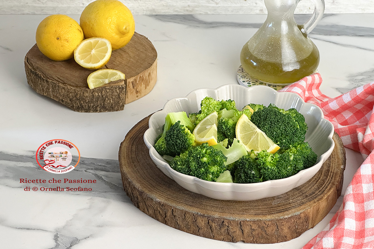 Lemon Broccoli: Light Boiled Broccoli Easy to Digest Without Bloating