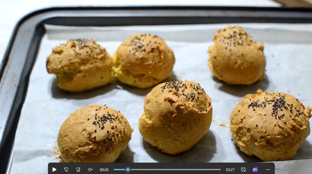 Tasty Rolls for the Keto Diet freshly baked on the tray