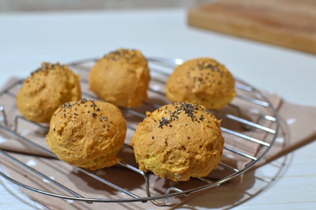 Tasty Rolls for the Keto Diet ready to enjoy