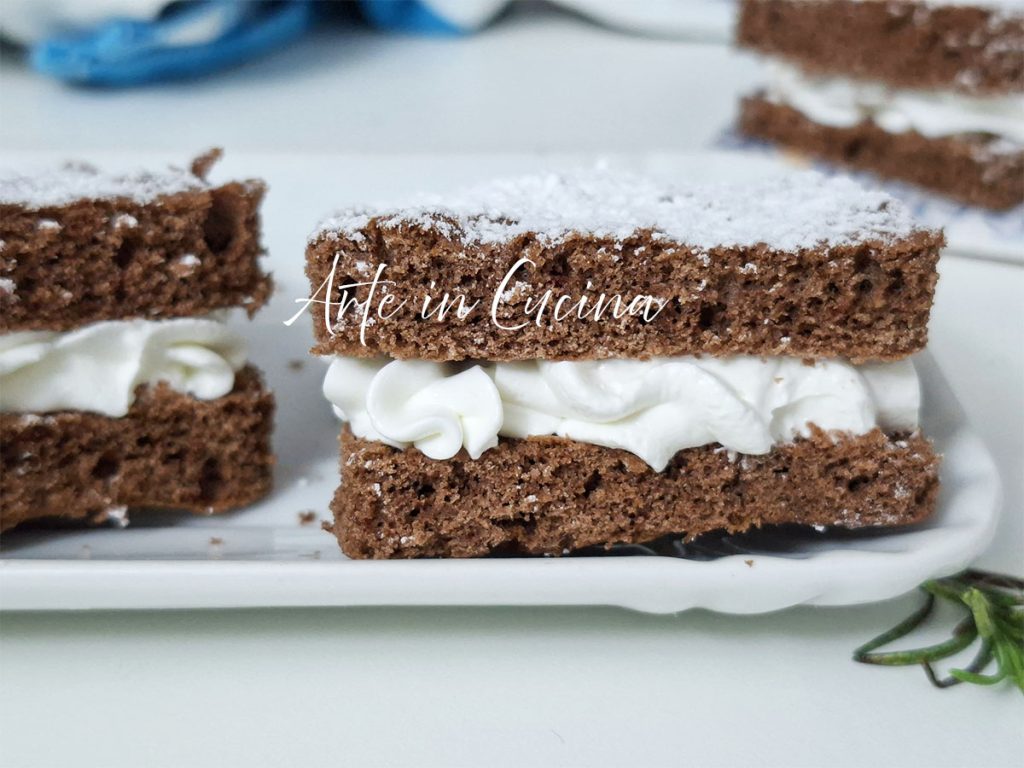 PARADISO MINI CAKES with CREAM — 7 minutes baking