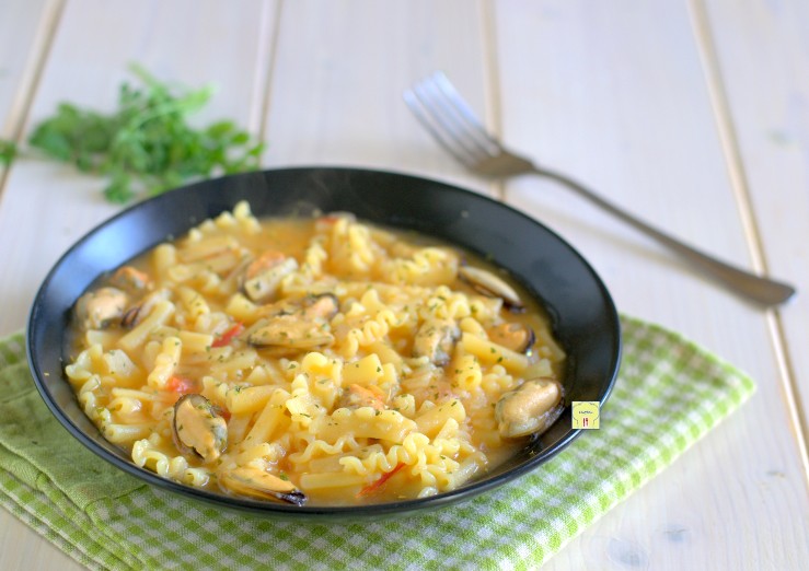 Neapolitan Pasta with Potatoes and Mussels