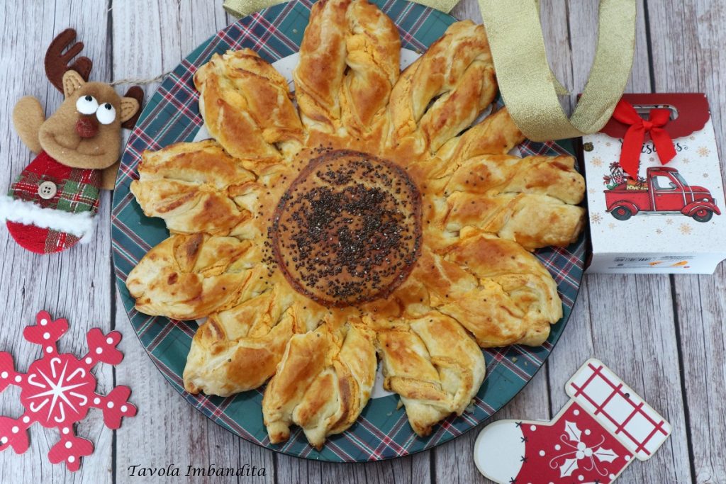 Sunflower puff pastry