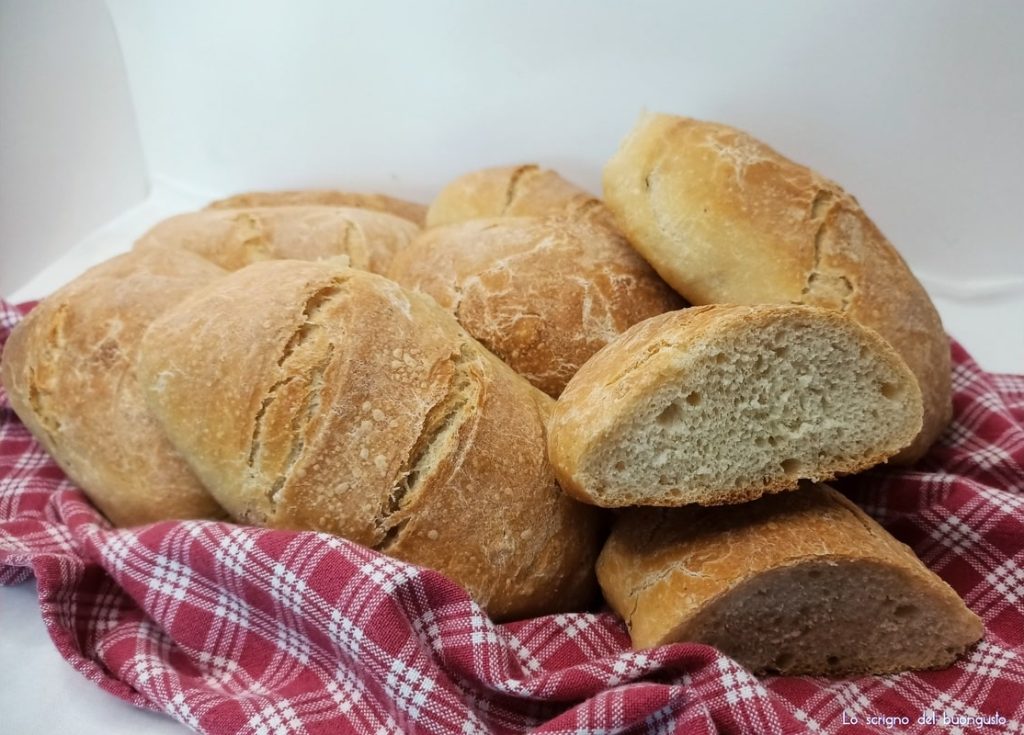 Spiced beer rolls