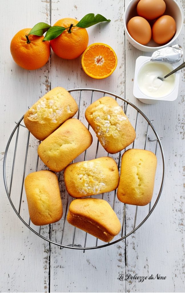 mini yogurt and mandarin plumcakes