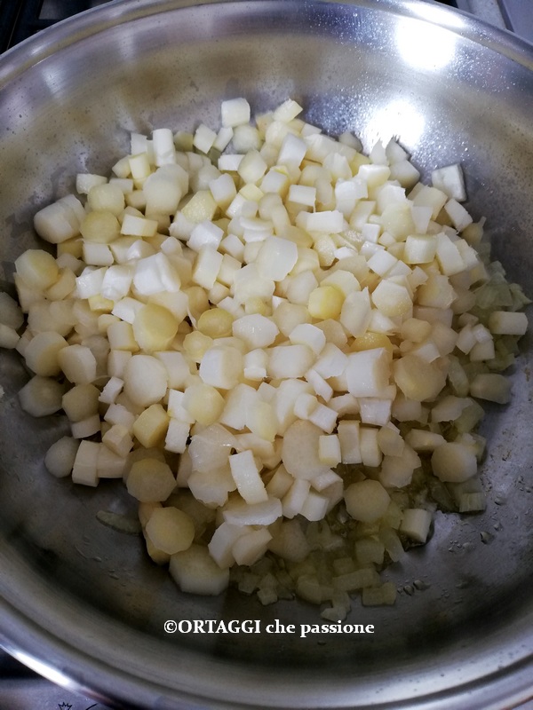 flavor vegetables for fregola with white asparagus