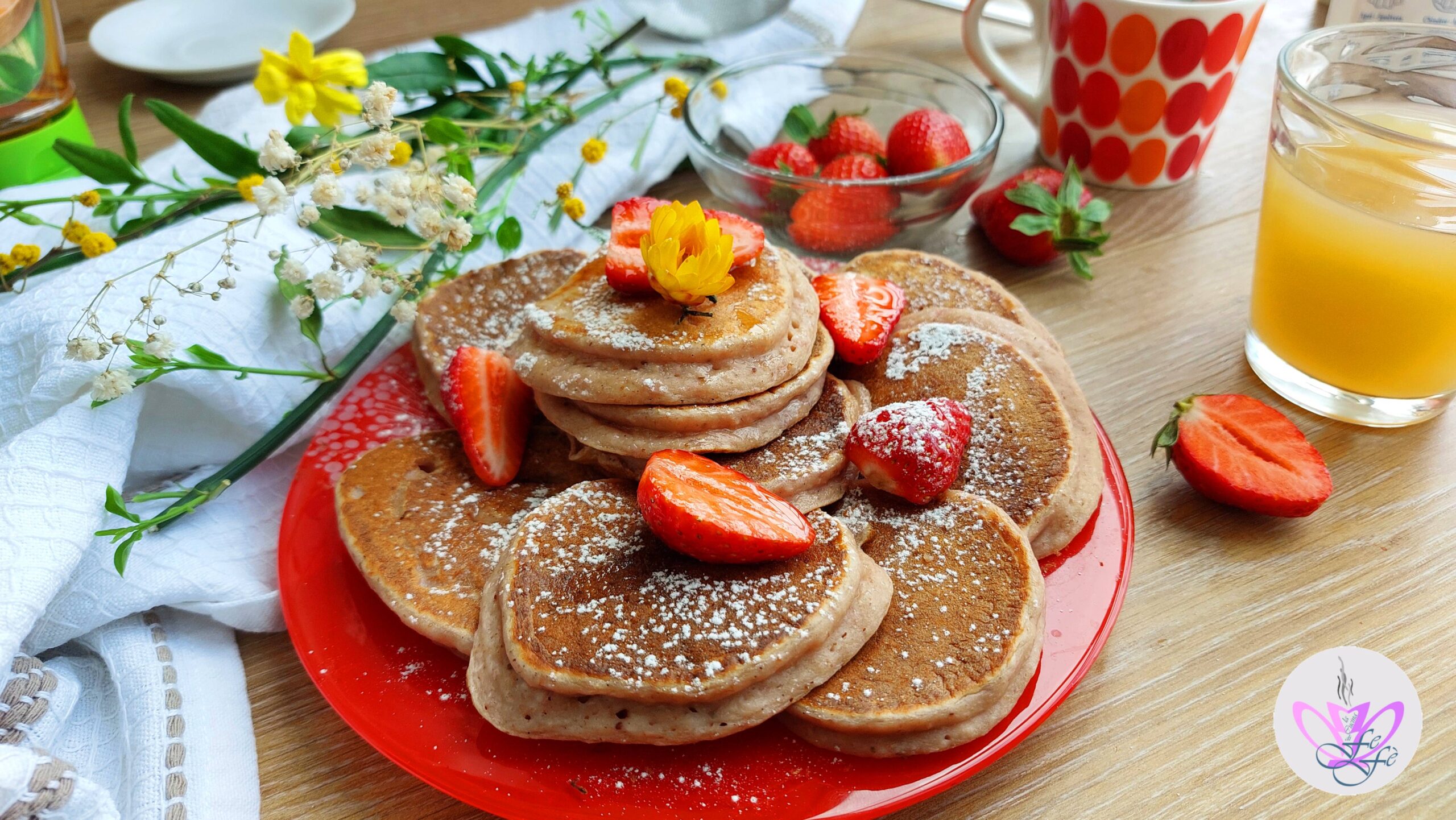 QUICK RICOTTA AND STRAWBERRY PANCAKES