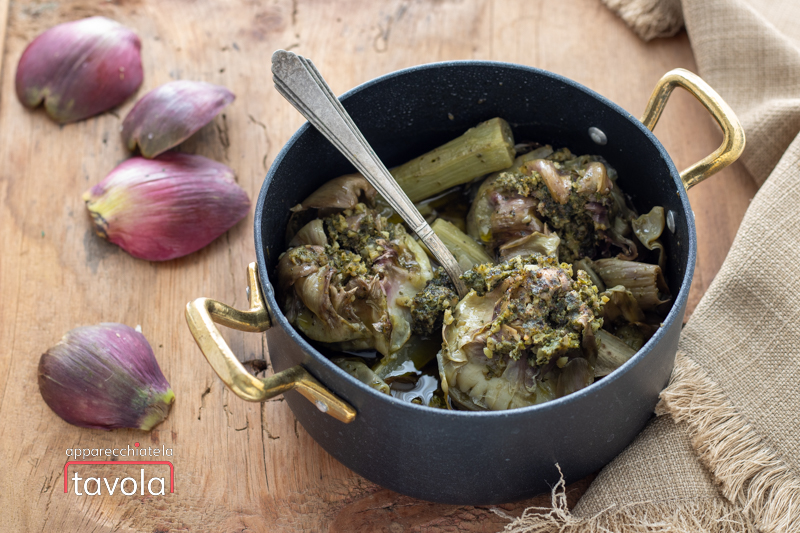 STANDING ARTICHOKES TUSCAN-STYLE