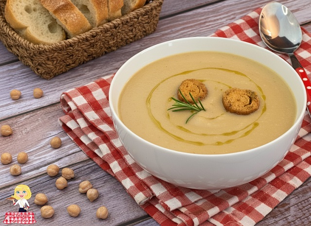 CREAMY CHICKPEA SOUP