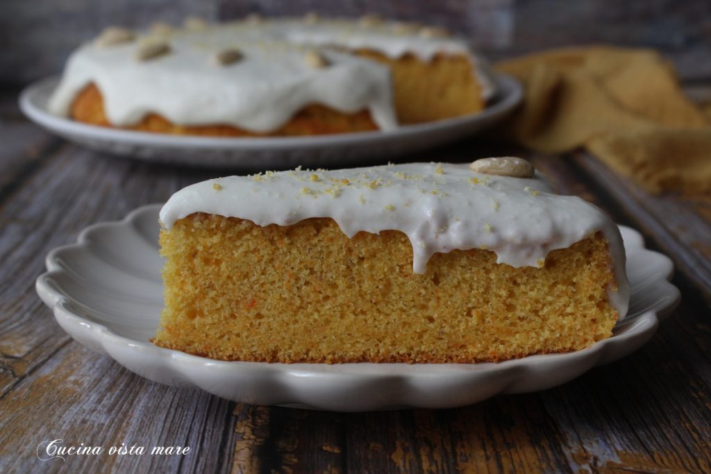 Glazed carrot cake Sea-view Kitchen