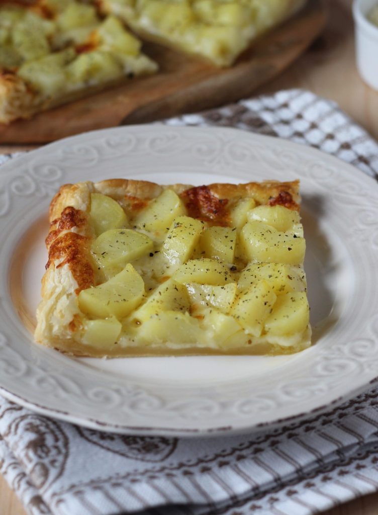 puff pastry with potatoes and mozzarella