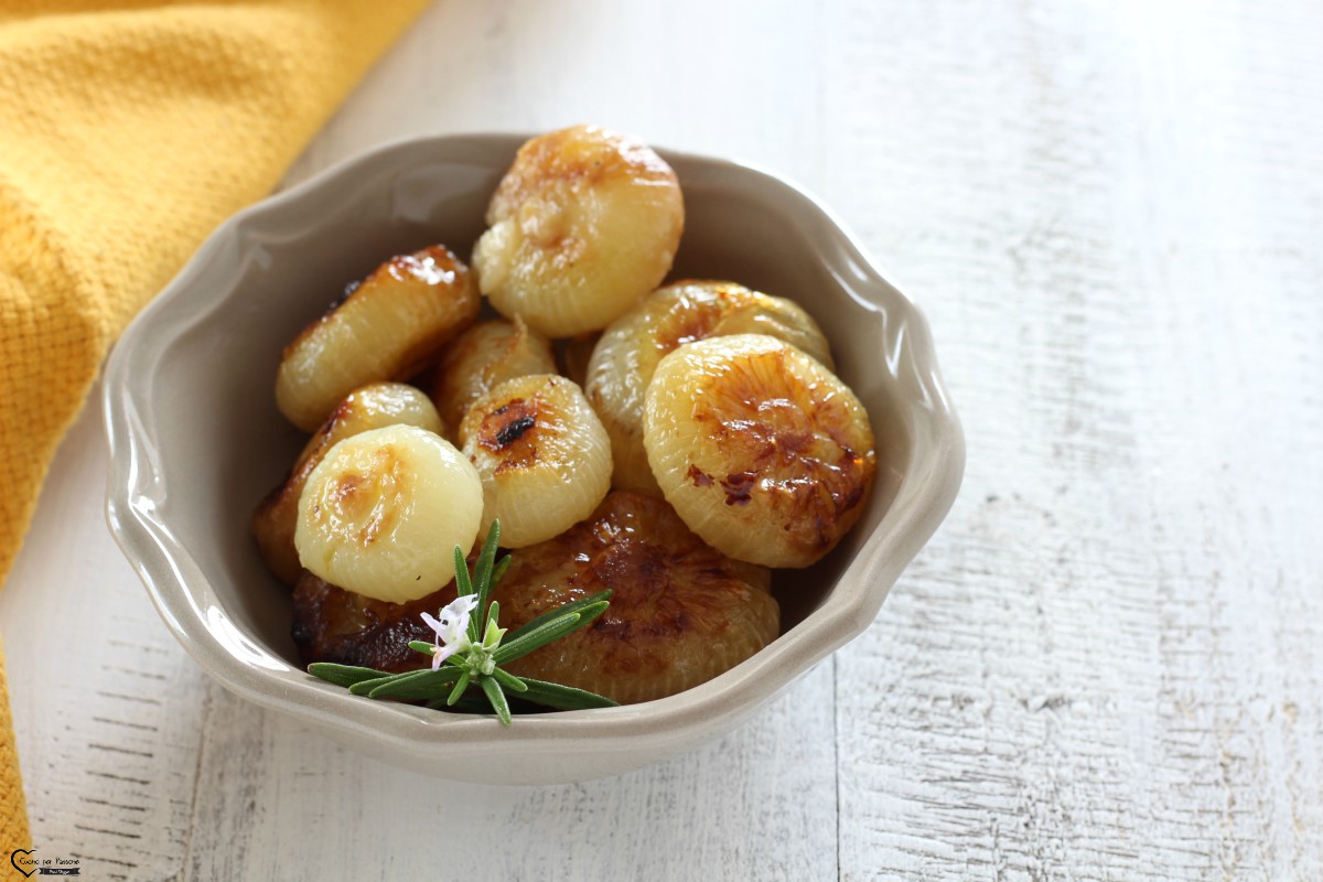 BORETTANE ONIONS IN A PAN – SIMPLE SIDE DISH