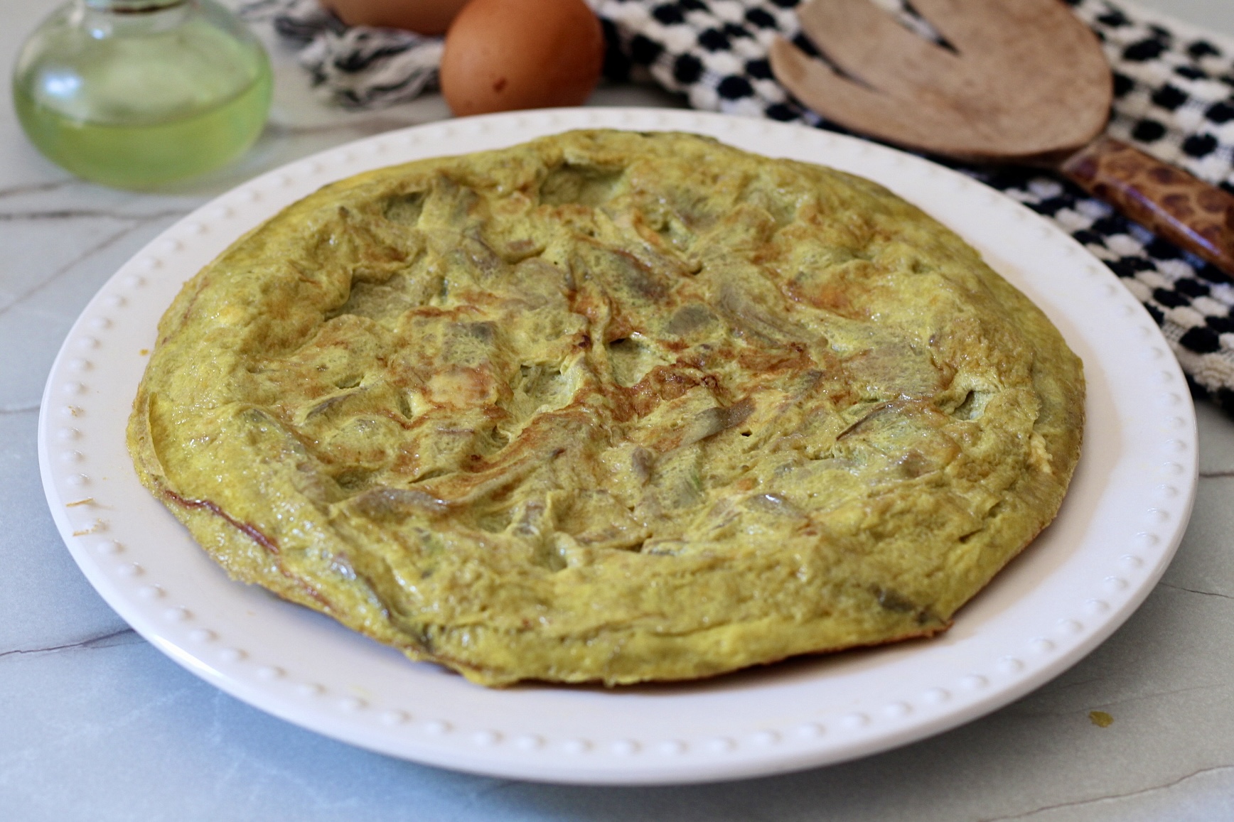 How to make a tall, fluffy artichoke omelette in a few minutes.