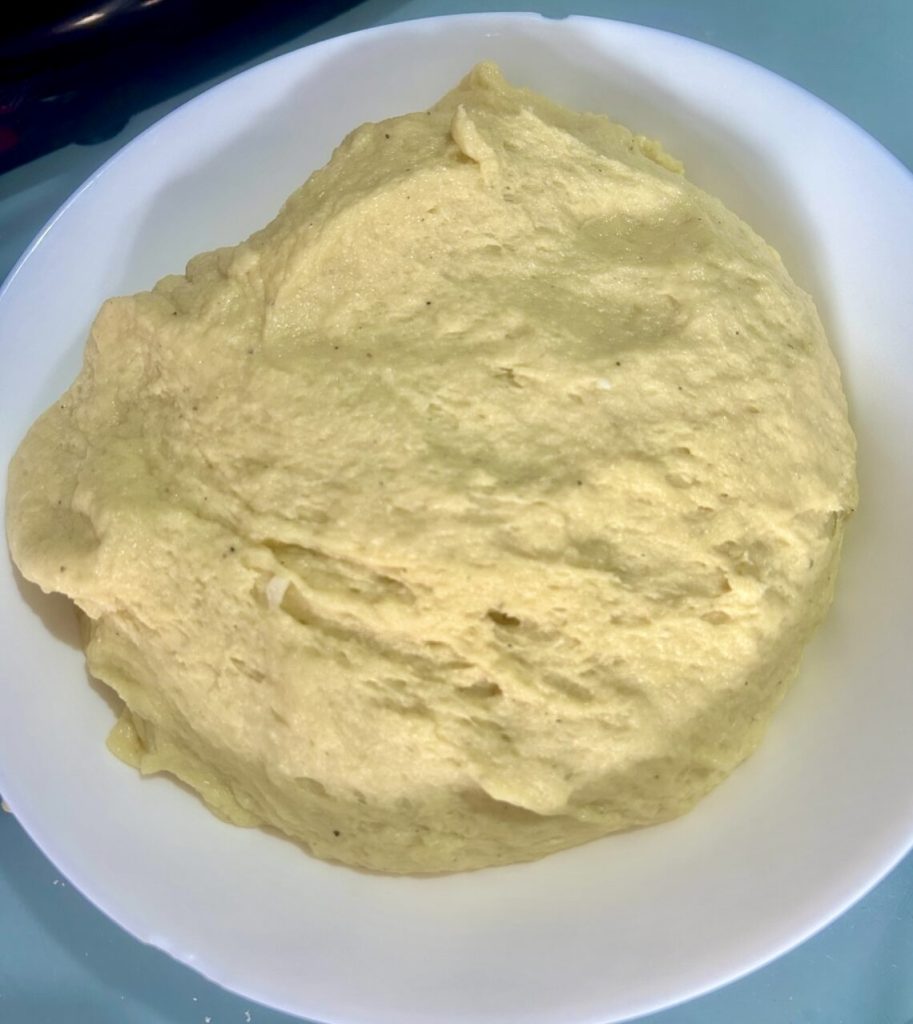 pizza al formaggio dough ready