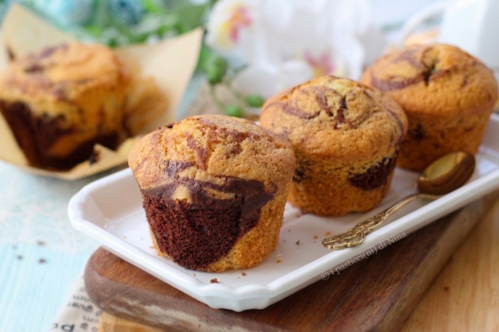 vanilla and cocoa muffins marbled cupcakes recipe i pasticcini di Nina