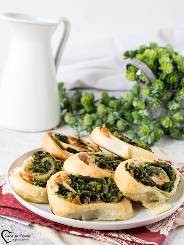 Puff pastry rolls with friarielli