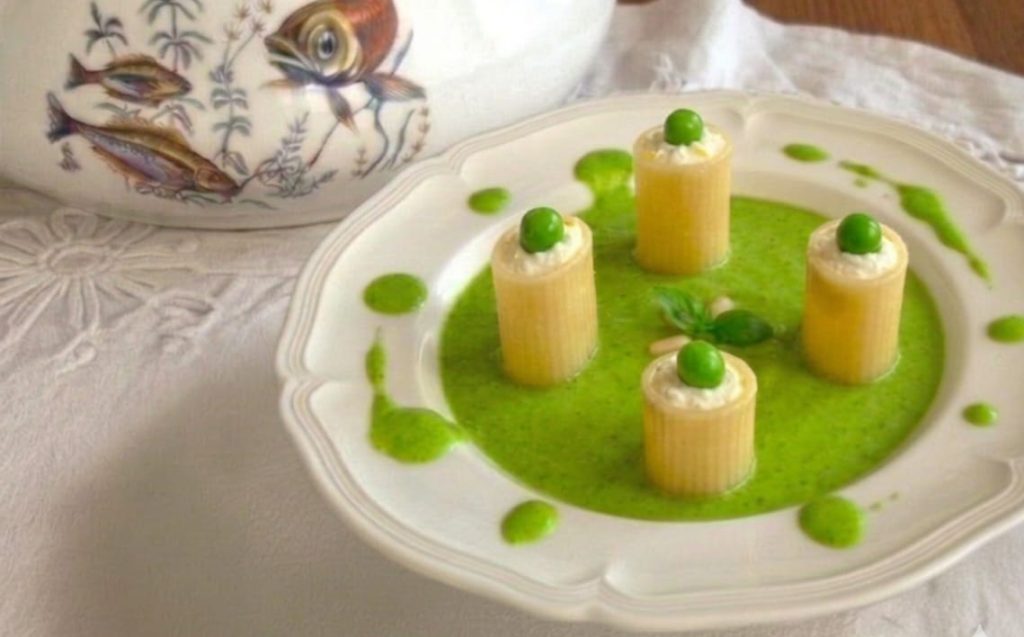 placing pea on mousse
