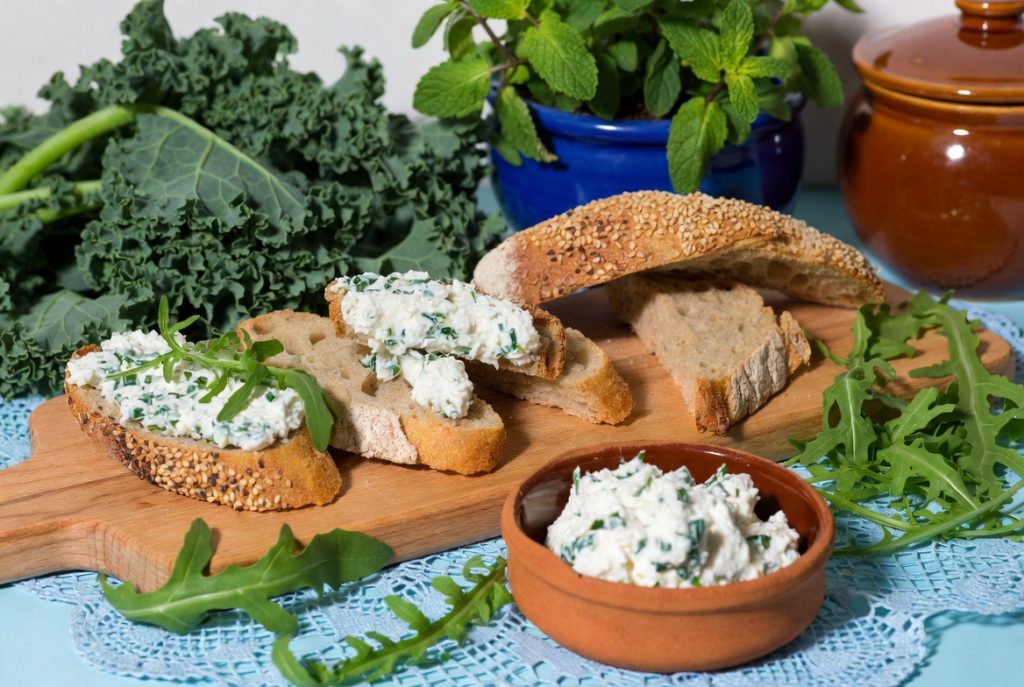 robiola with arugula