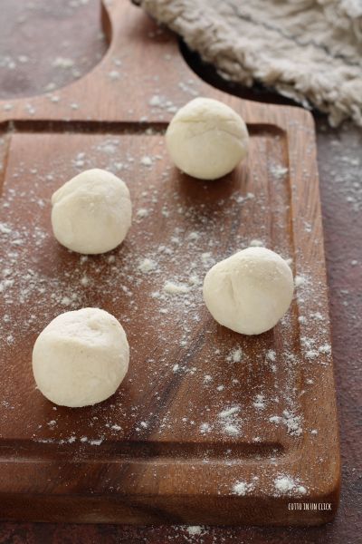 arrange on a floured work surface and cook as you prefer