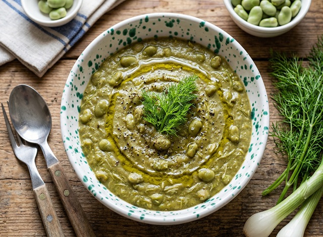 Fresh Broad Bean Macco: the Secret to a Thick, Green and Fragrant Cream