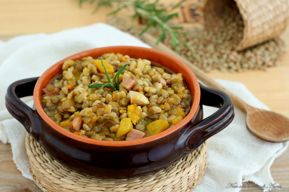 Farro and Lentil Soup with Pumpkin