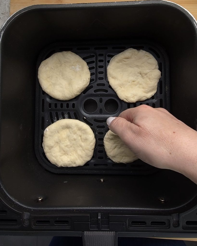 fill with seasoned tomato sauce