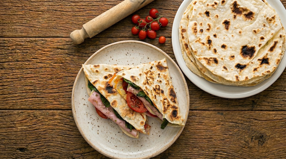 Homemade flatbread (piadina): soft recipe without lard ready in 10 minutes