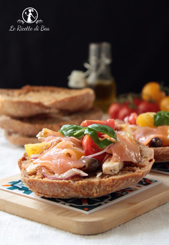 dress the Apulian friselle