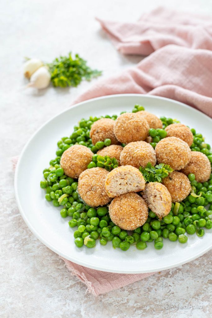 cooked ham meatballs with peas