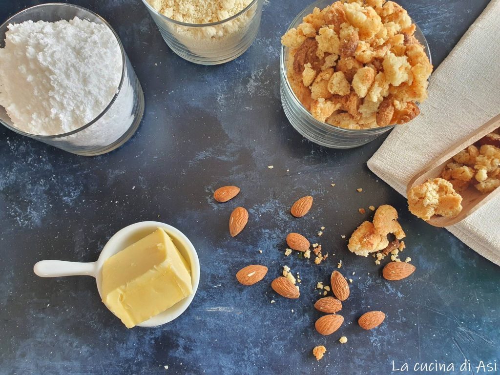 Homemade crunchy streusel