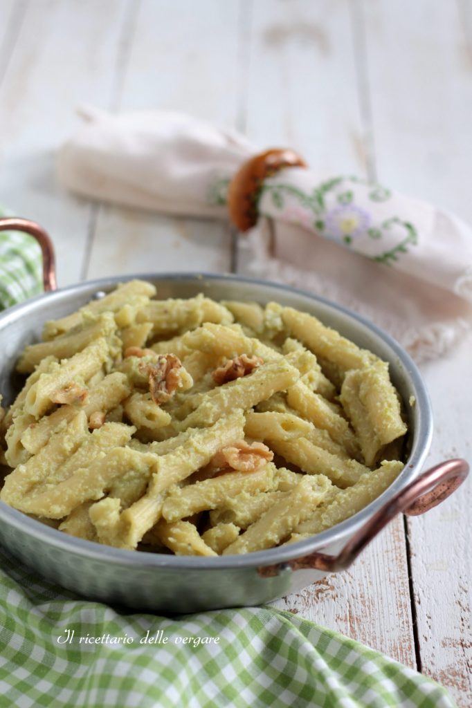 ingredients-white-cauliflower-pesto-and-nuts
