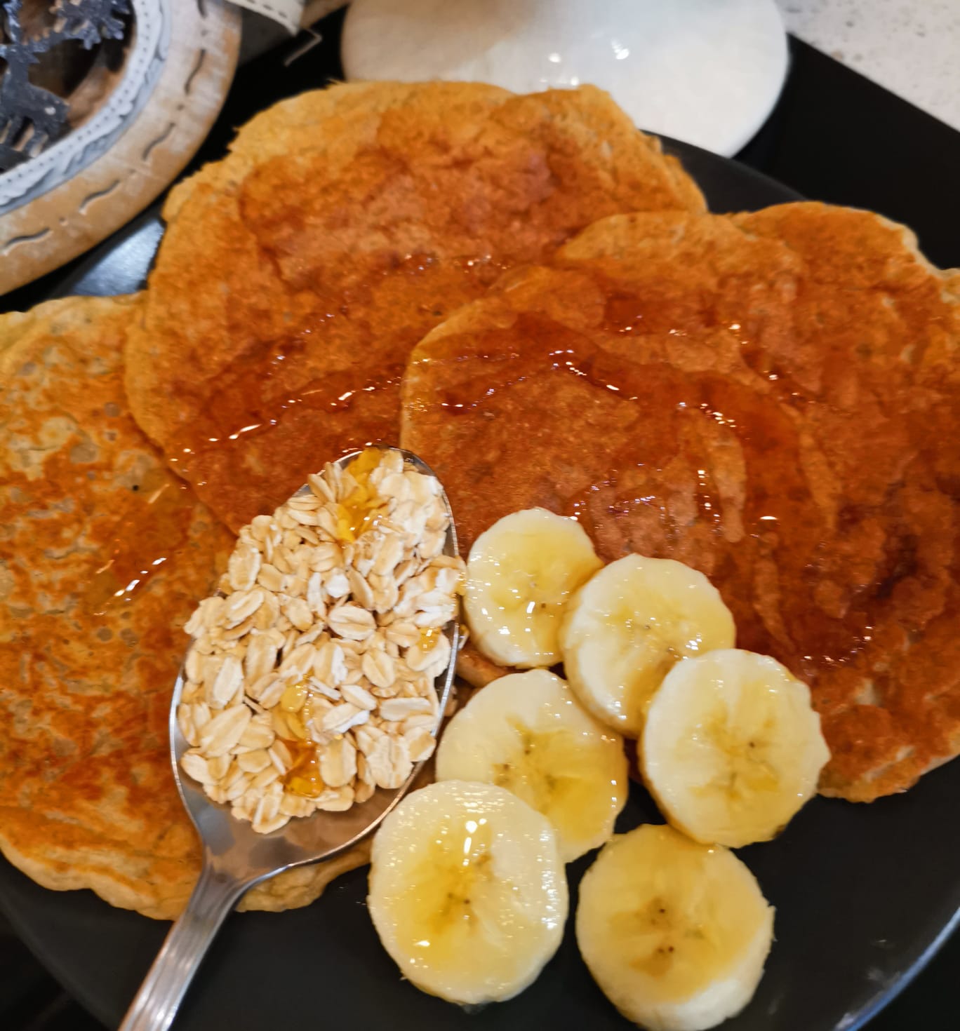 Egg-Free Pancakes with Oats, Banana and Greek Yogurt: Soft and Irresistible